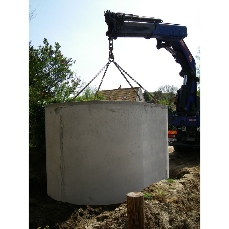 Raccords et vannes pour cuves destinées à la récupération de l'eau de pluie